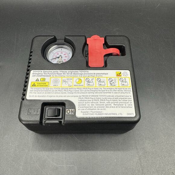 OEM Toyota Emergency Flat Tire Kit Air Compressor Model 9106 Tested Working - Picture 1 of 6